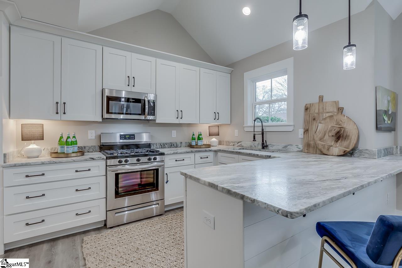 25 Pleasant Ridge Avenue Greenville, SC 29605 - Photo 10 of 24 Gallery Image 10