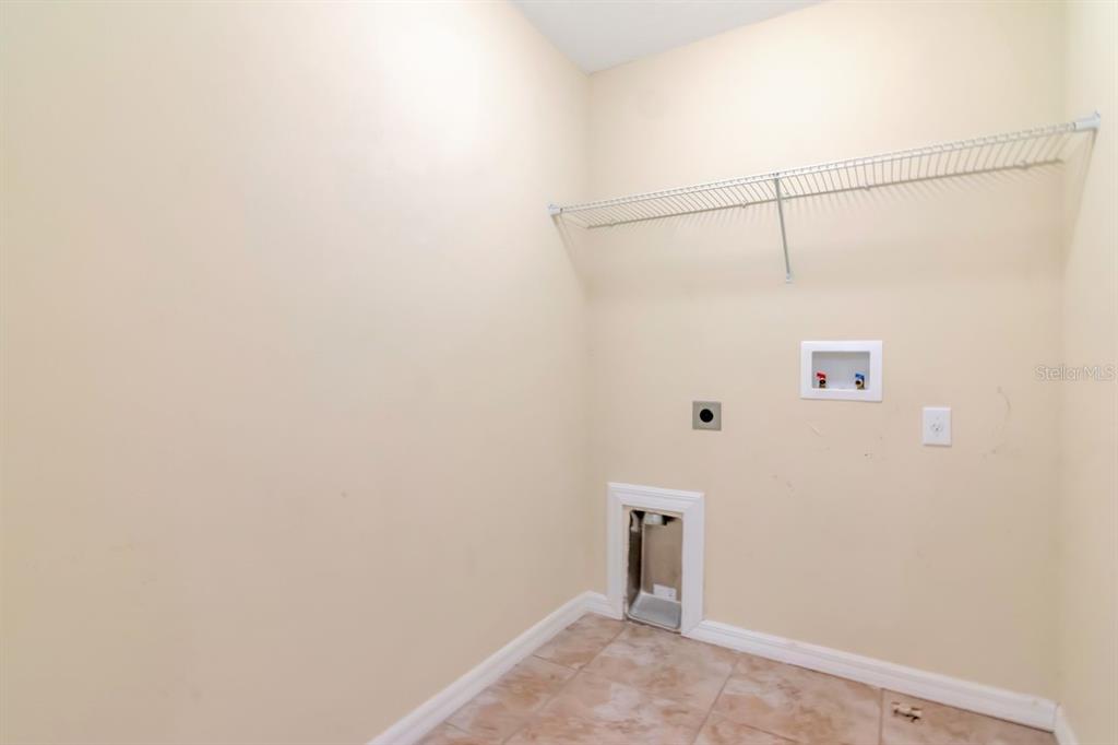 13939 Felix Will Road Riverview, FL 33579 - Photo 32 of 47 a view of a small space