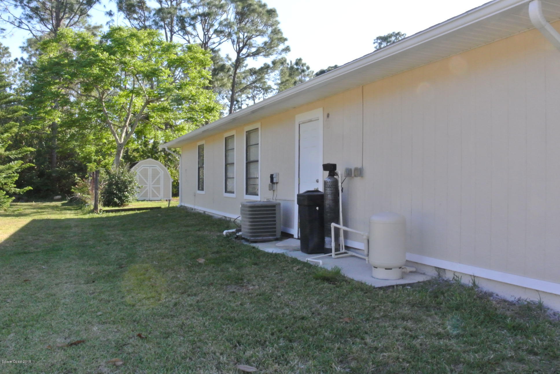 1370 Seabold Road Southwest Palm Bay, FL 32908 - Photo 3 of 28 003