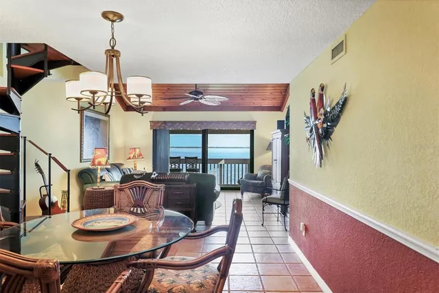 $794,999 | 5270 Gulf Of Mexico Drive, Unit 508, Longboat Key, FL 34228