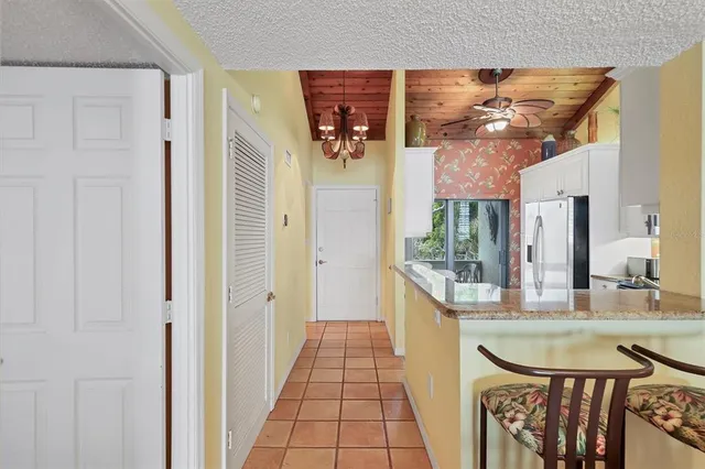 $794,999 | 5270 Gulf Of Mexico Drive, Unit 508, Longboat Key, FL 34228