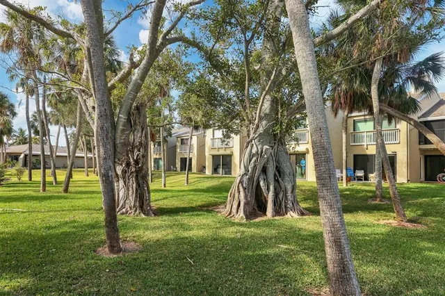 $794,999 | 5270 Gulf Of Mexico Drive, Unit 508, Longboat Key, FL 34228