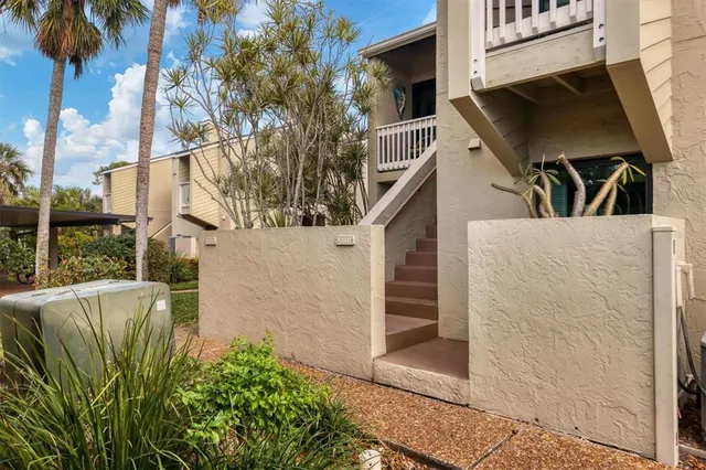 $794,999 | 5270 Gulf Of Mexico Drive, Unit 508, Longboat Key, FL 34228