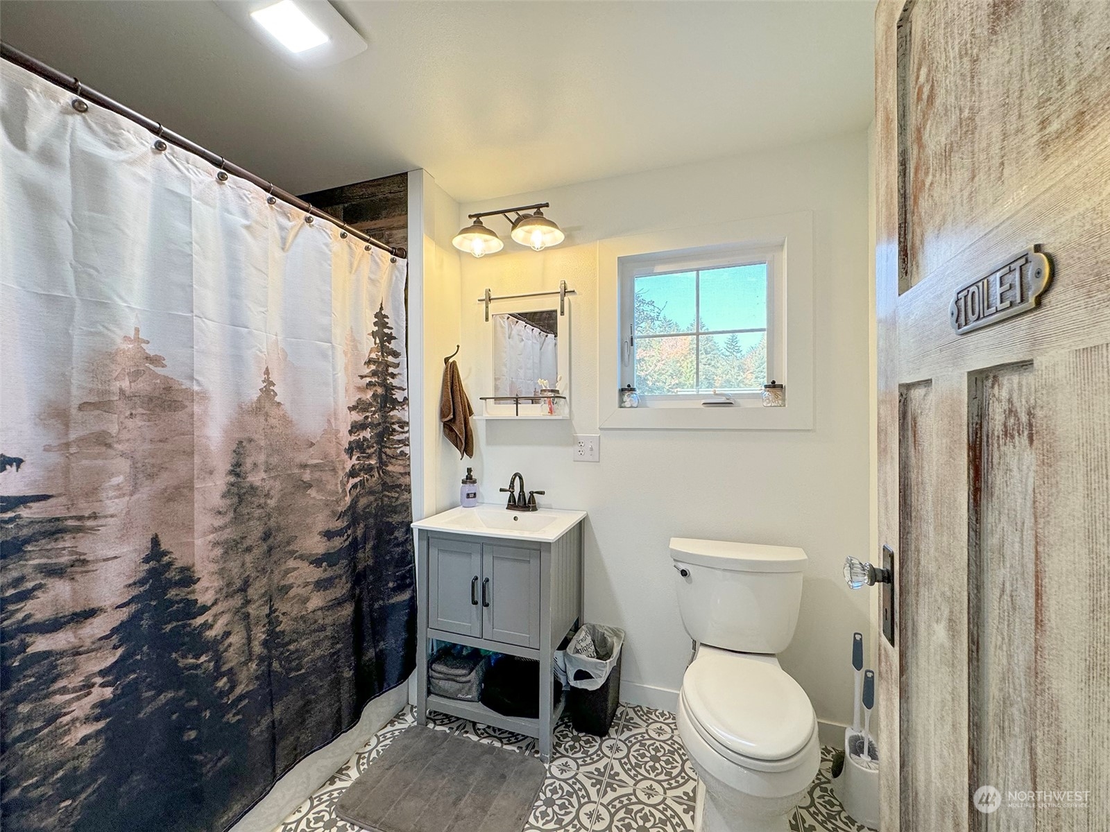 2502 Monroe Road Port Angeles, WA 98362 - Photo 17 of 40 Gallery Image 17
