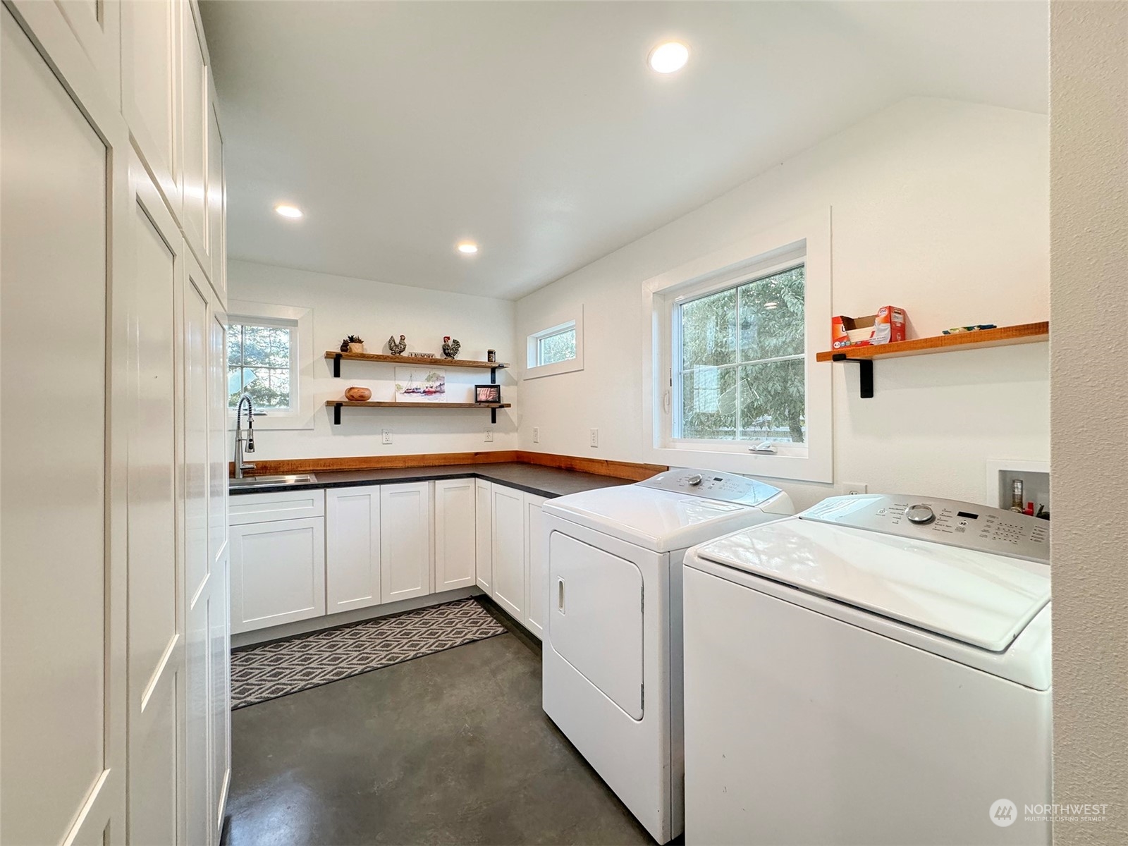 2502 Monroe Road Port Angeles, WA 98362 - Photo 19 of 40 Gallery Image 19