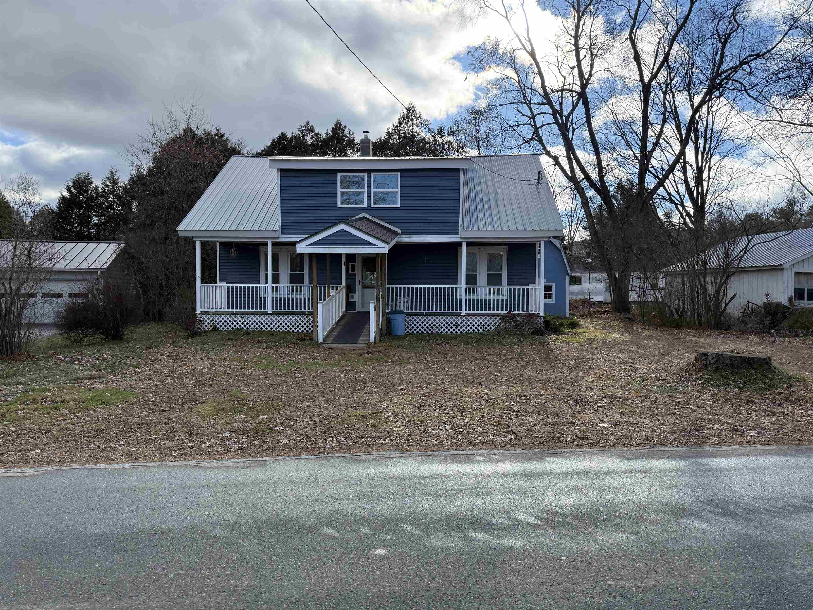 33 Maple Street Randolph, VT 05060 - Photo 4 of 23