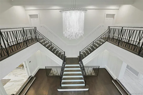 $3,499,999 | 12 Rollingwood Drive, New City, NY 10956