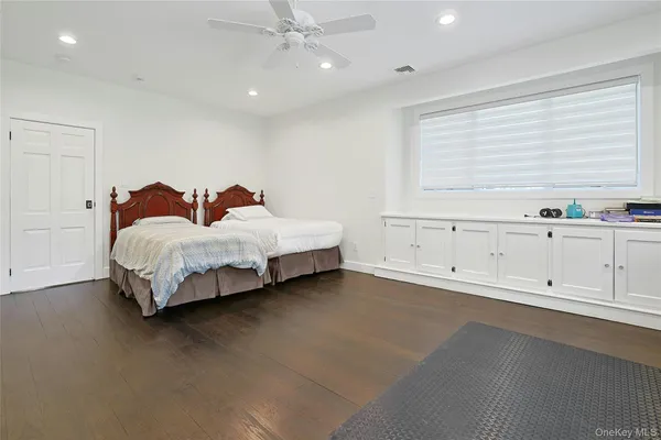 $3,499,999 | 12 Rollingwood Drive, New City, NY 10956