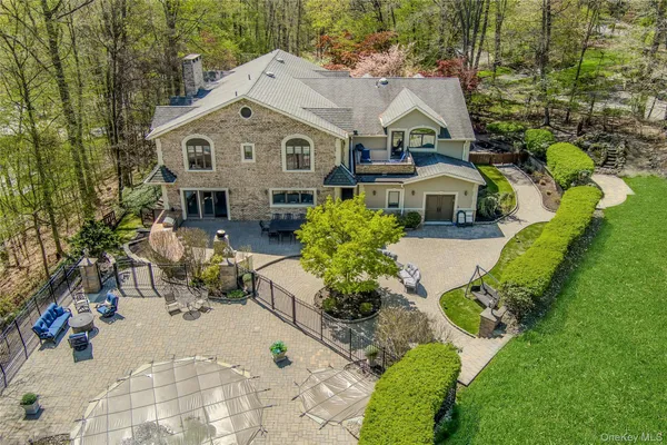 $3,499,999 | 12 Rollingwood Drive, New City, NY 10956