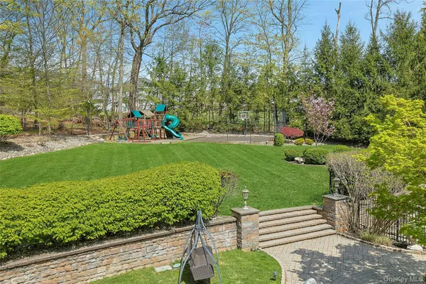 $3,499,999 | 12 Rollingwood Drive, New City, NY 10956