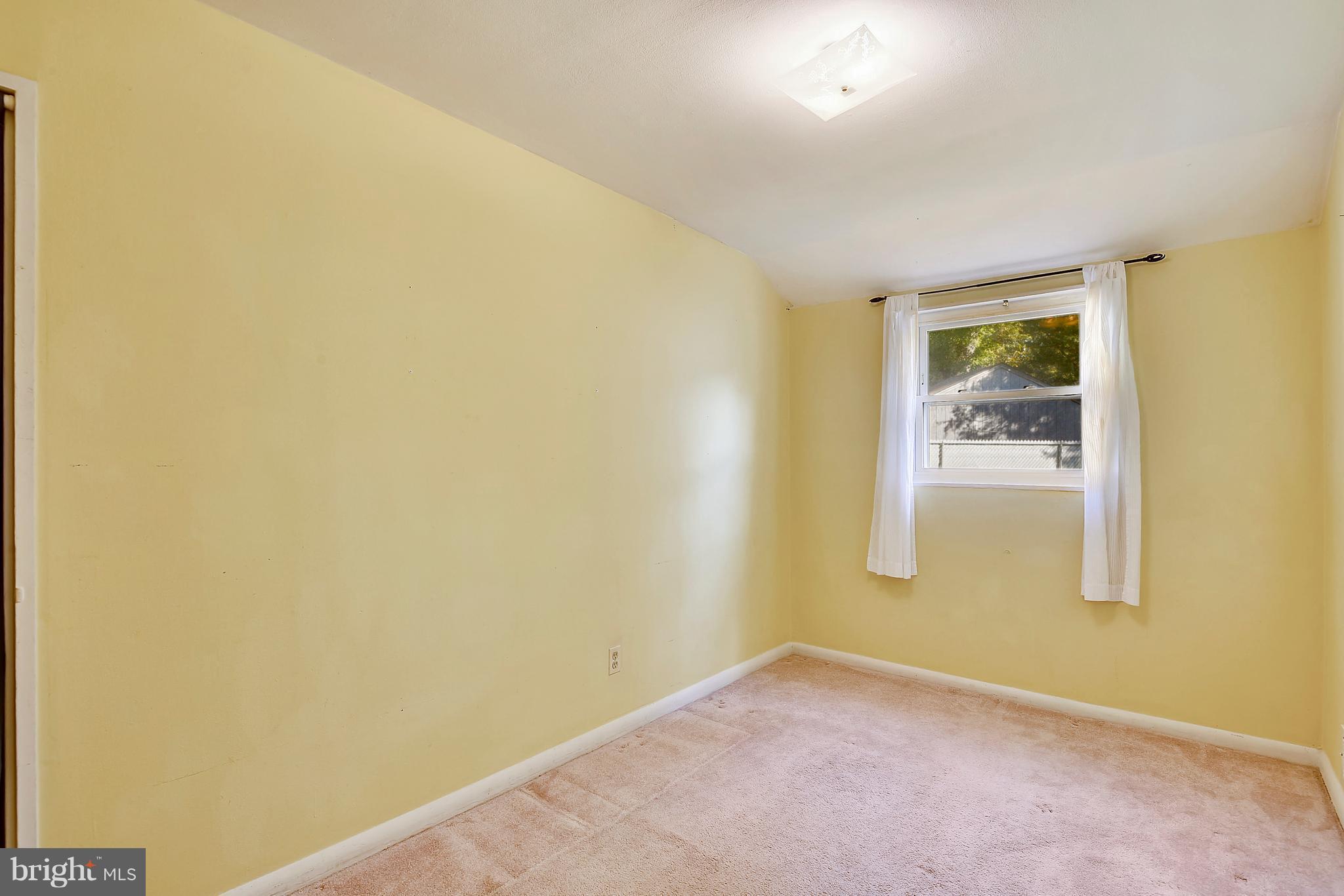 3006 Weller Road Silver Spring, MD 20906 - Photo 15 of 18 an empty room with windows