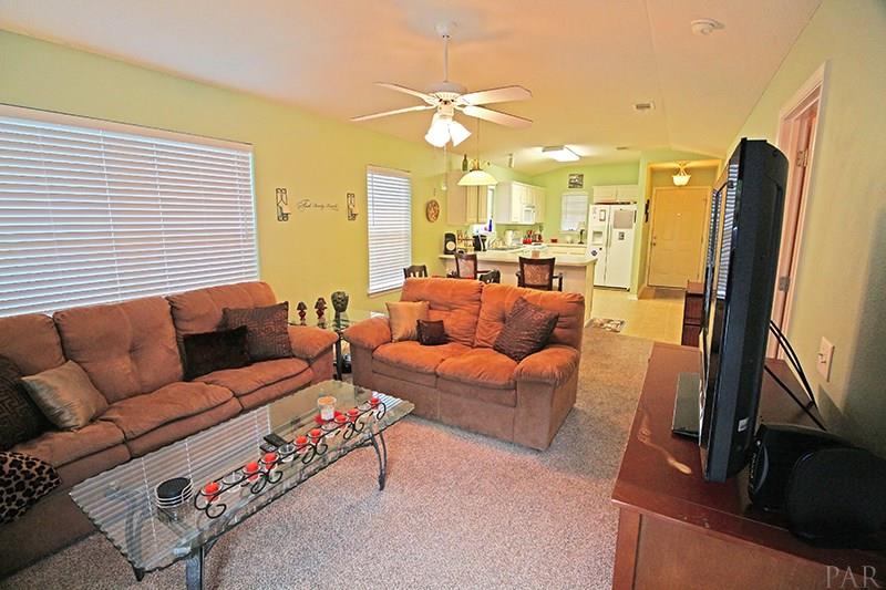 1087 Brownfield Road Pensacola, FL 32526 - Photo 4 of 23 Gallery Image 4