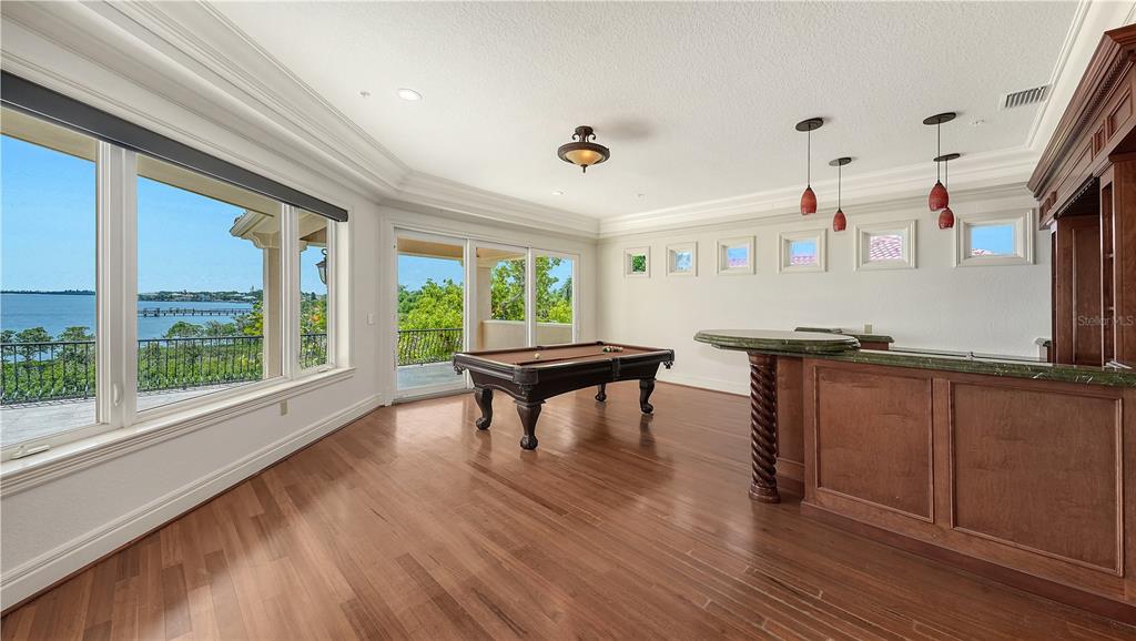 1356 Point Crisp Road Sarasota, FL 34242 - Photo 36 of 55 Gallery Image 36