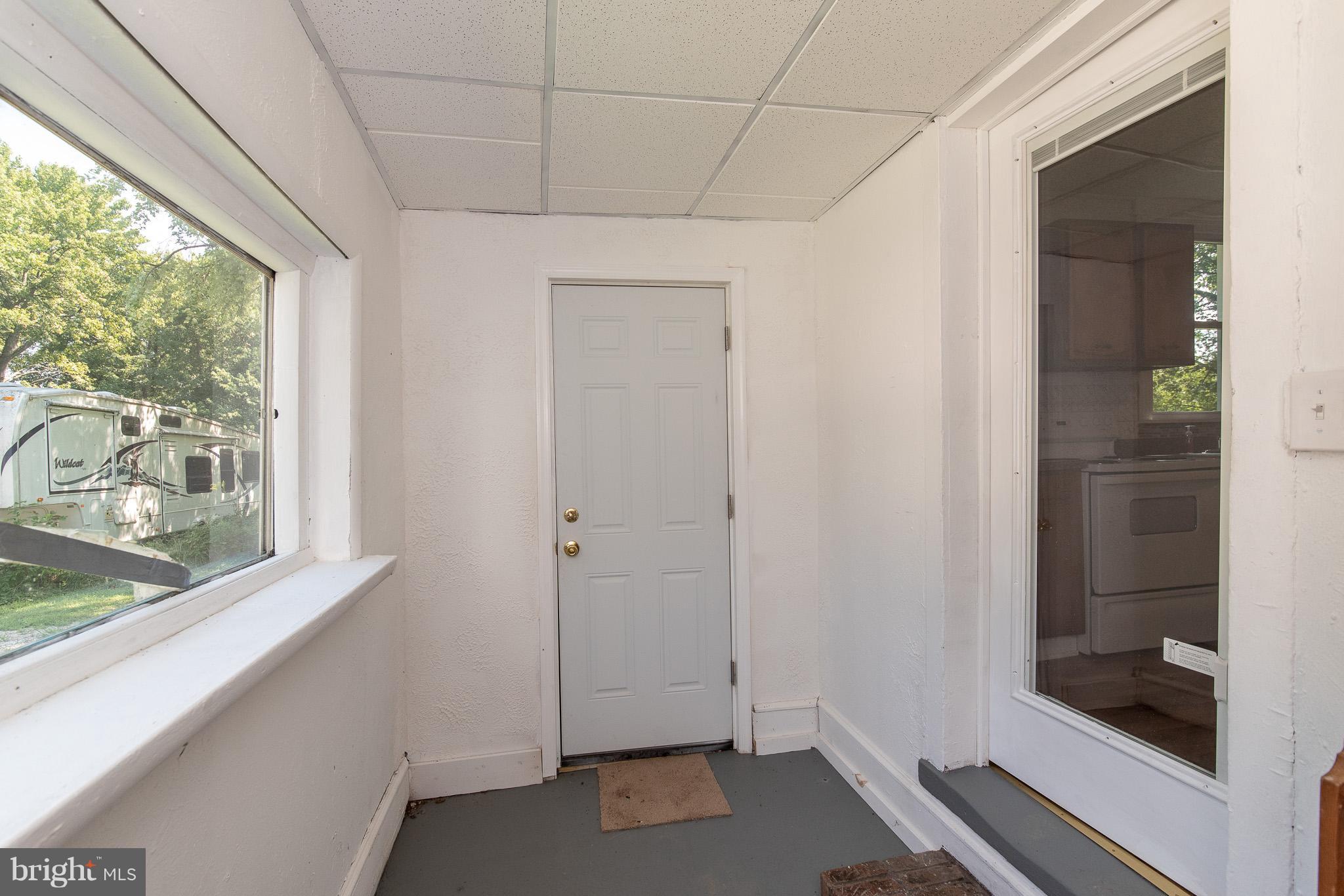 831 Back River Neck Road Baltimore, MD 21221 - Photo 14 of 30 Mud Room