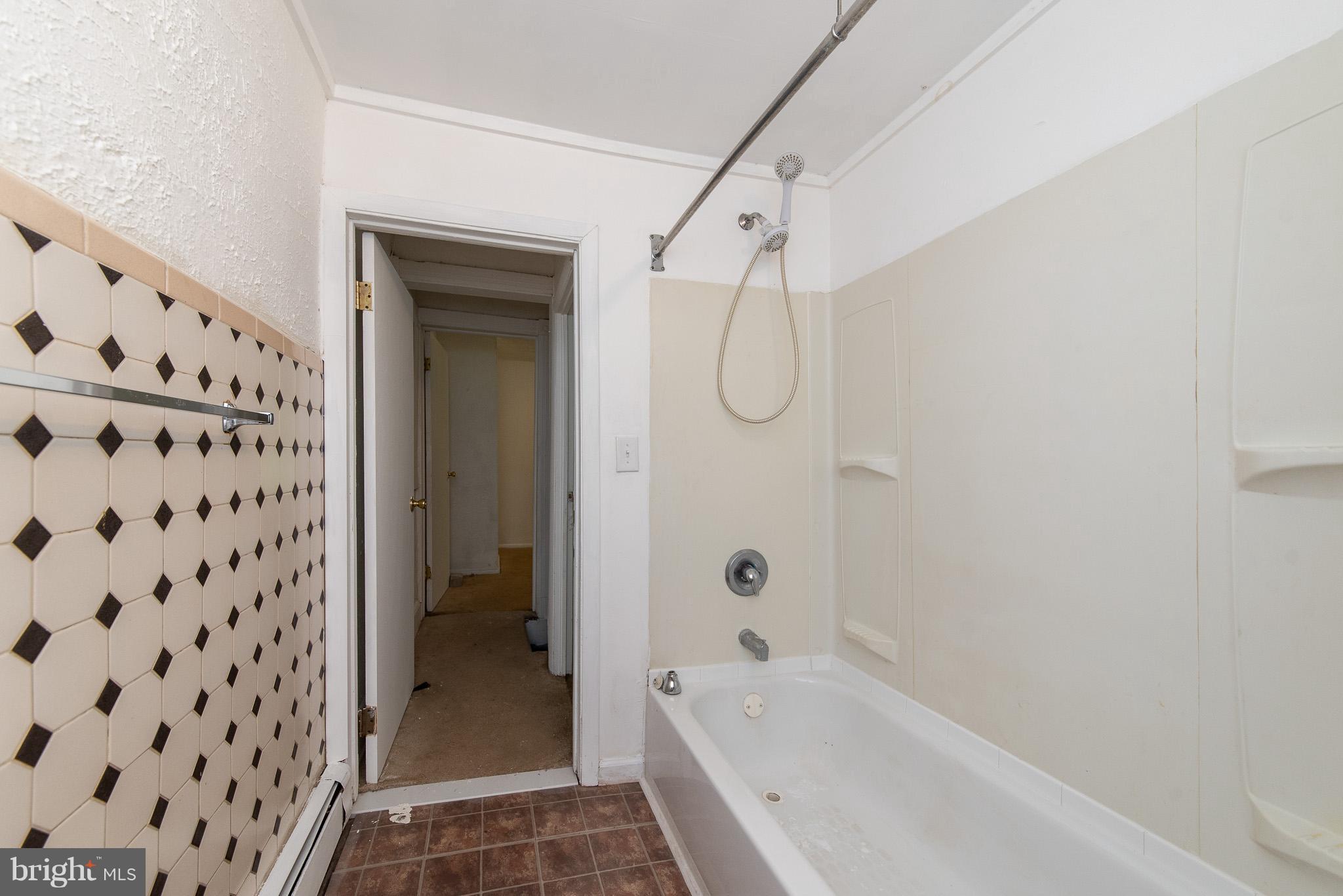831 Back River Neck Road Baltimore, MD 21221 - Photo 21 of 30 Bath