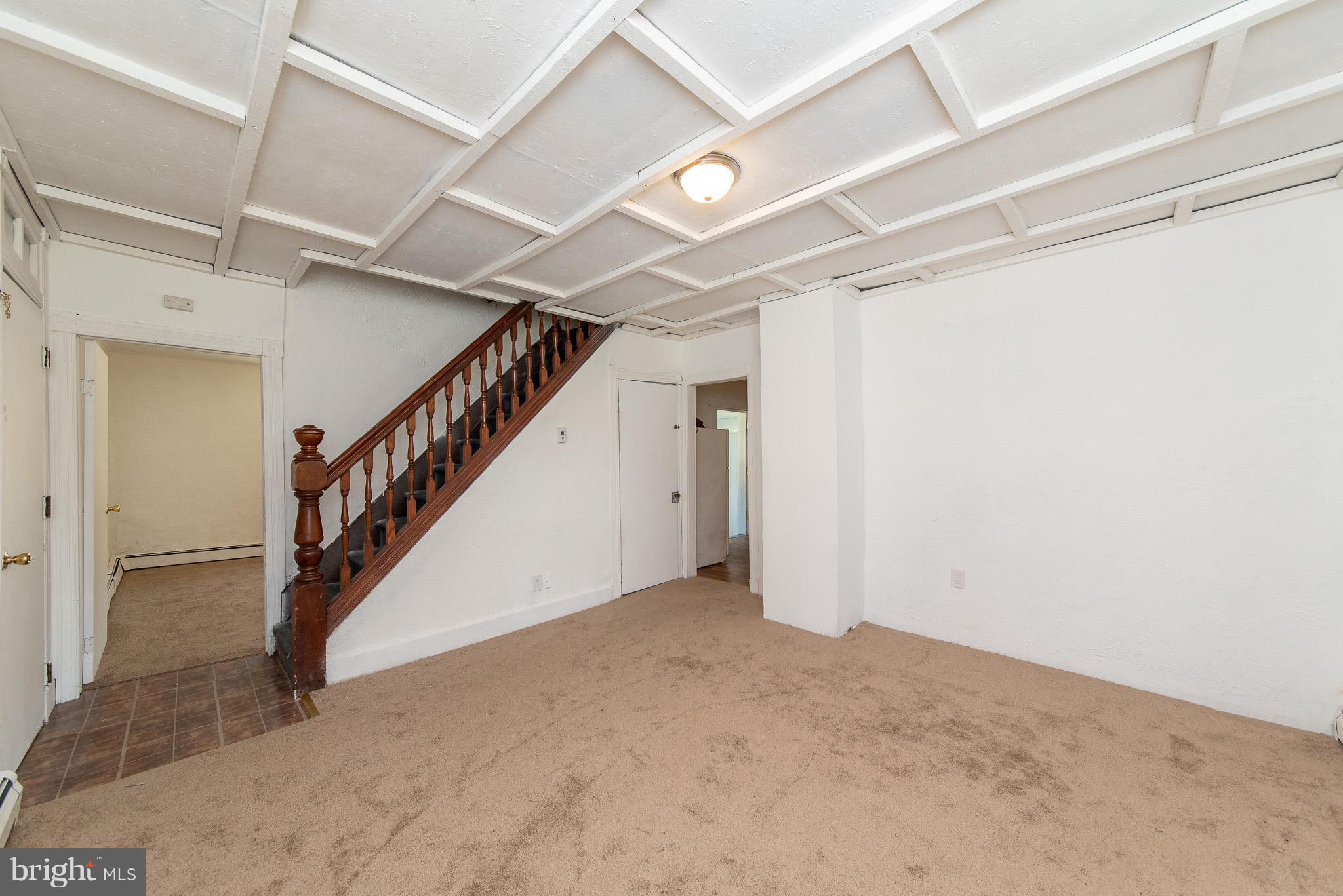 831 Back River Neck Road Baltimore, MD 21221 - Photo 6 of 30 Living Room