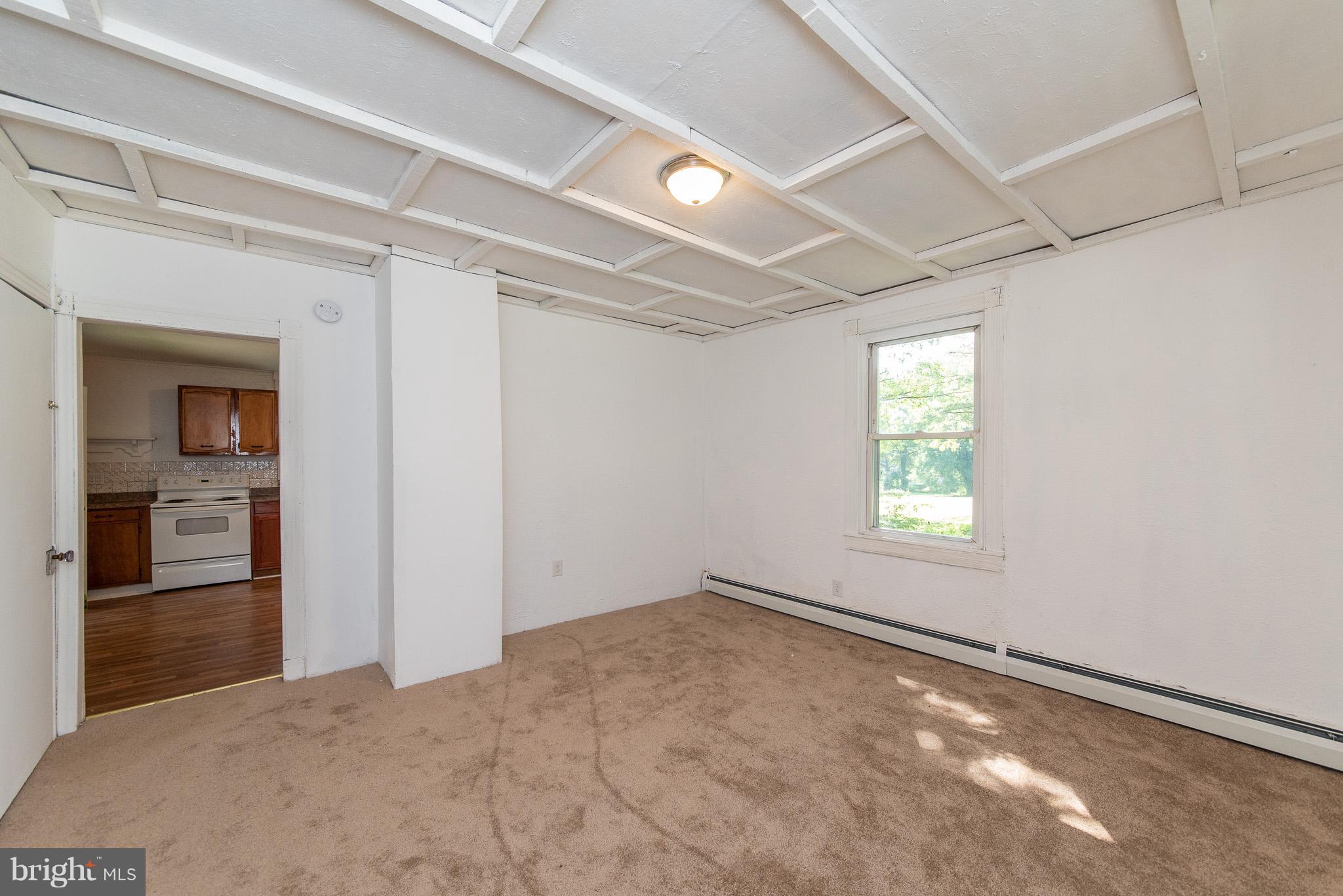 831 Back River Neck Road Baltimore, MD 21221 - Photo 7 of 30 Living Room