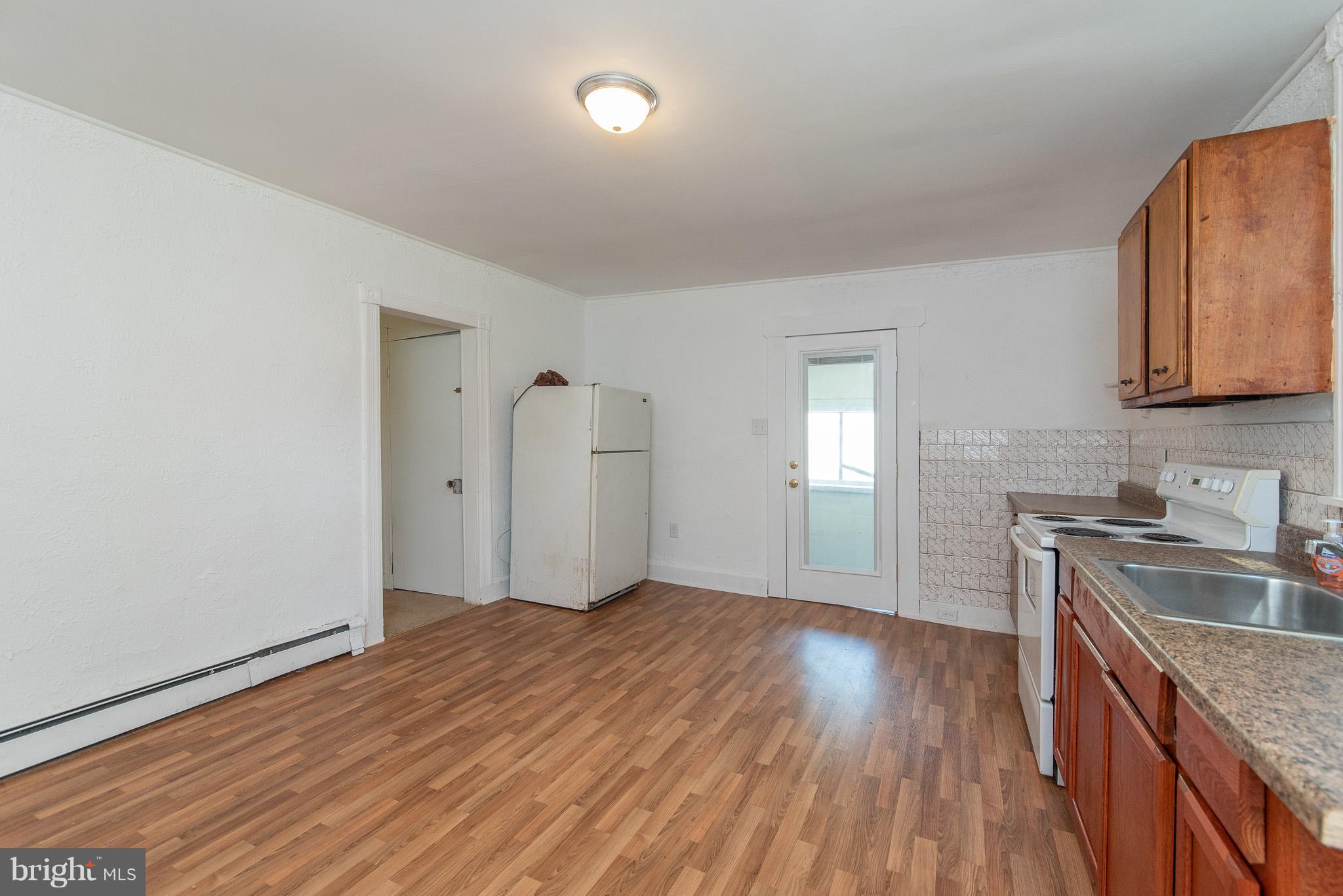 831 Back River Neck Road Baltimore, MD 21221 - Photo 9 of 30 Kitchen