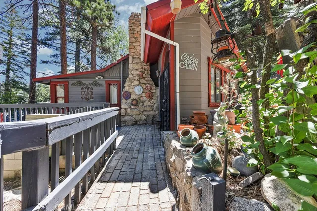 $260,000 | 25108 Grandview Drive, Crestline, CA 92325