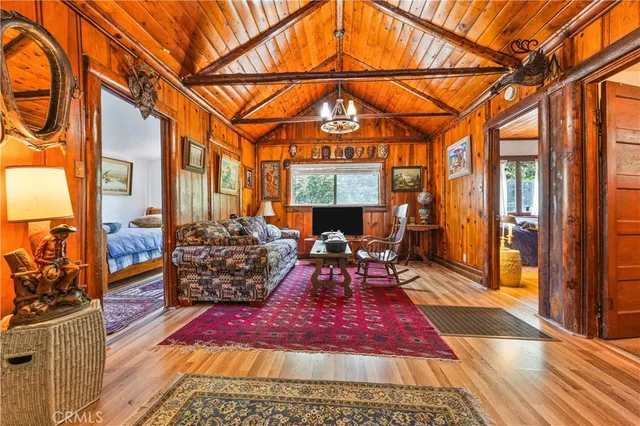 $260,000 | 25108 Grandview Drive, Crestline, CA 92325