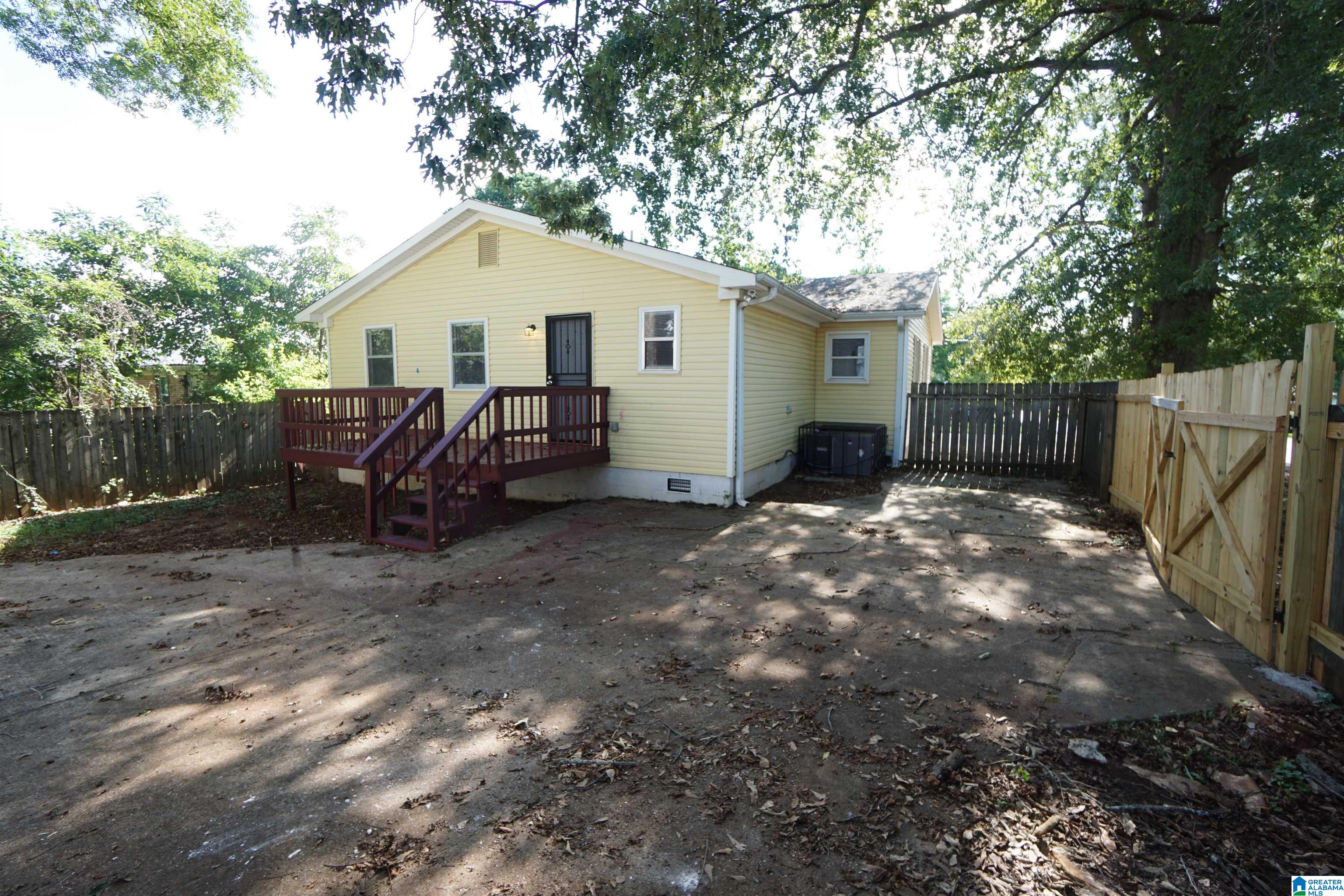 1688 18th Way Southwest Birmingham, AL 35211 - Photo 34 of 37