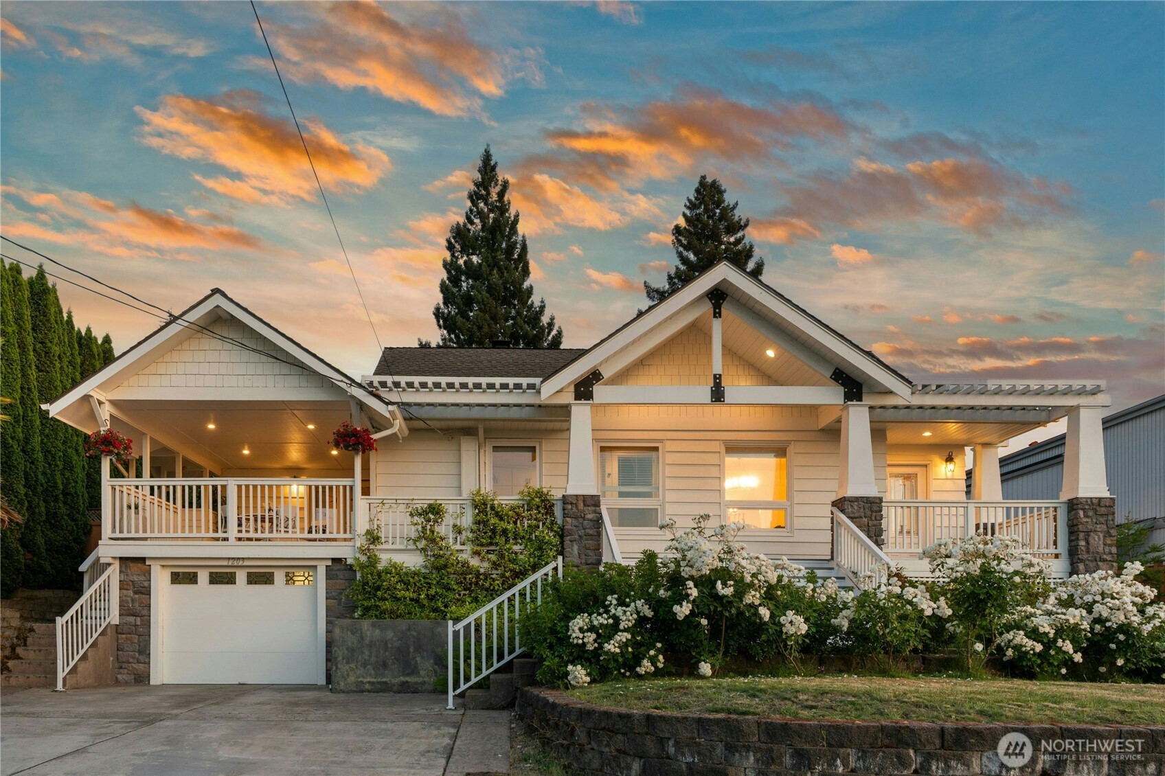 1203 North 36th Street Renton, WA 98056 - Photo 2 of 35