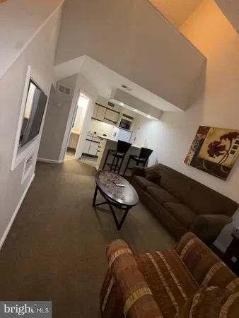 $2,100 | 2971 Valley Avenue, Winchester, VA 22601