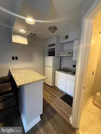 $2,100 | 2971 Valley Avenue, Winchester, VA 22601