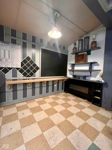 $215,000 | 8070 North Private Road 400, Brazil, IN 47834