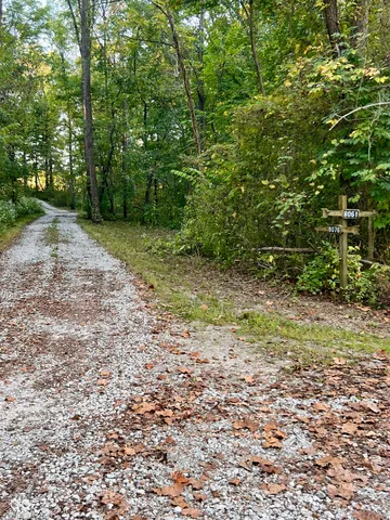 $215,000 | 8070 North Private Road 400, Brazil, IN 47834