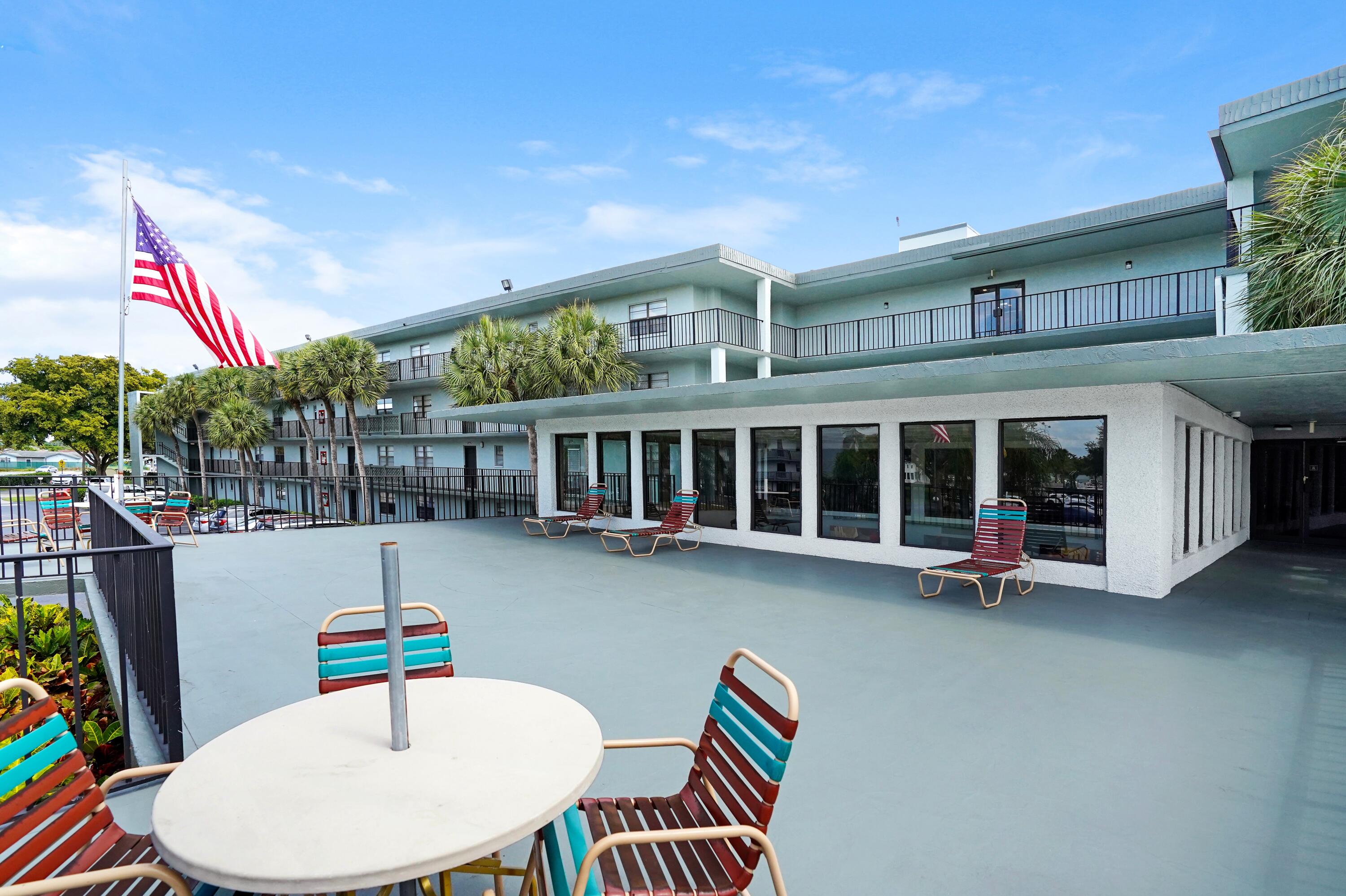 9440 Southwest 8th Street, Unit 206 Boca Raton, FL 33428 - Photo 21 of 28 Community Recreational Sun Deck