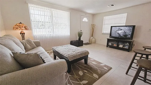 $2,900 | 787 Liberty Street, Englewood, FL 34223