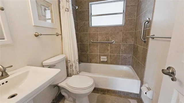 $2,900 | 787 Liberty Street, Englewood, FL 34223