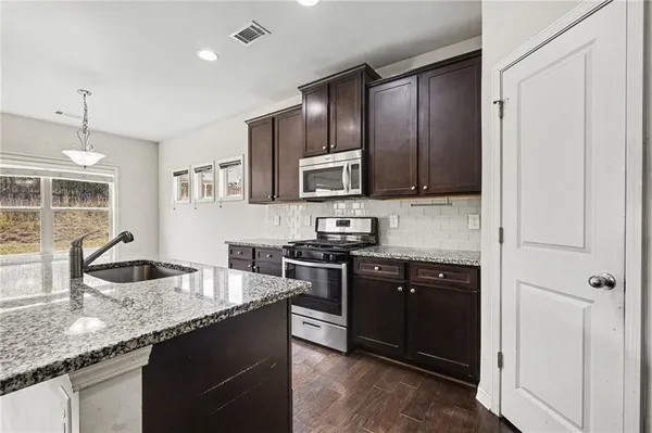 $395,000 | 4611 Summer View Drive, Gainesville, GA 30504