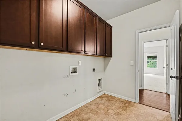 $395,000 | 4611 Summer View Drive, Gainesville, GA 30504