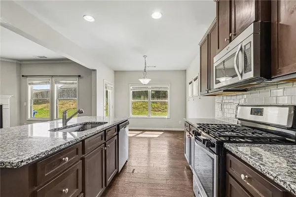 $395,000 | 4611 Summer View Drive, Gainesville, GA 30504