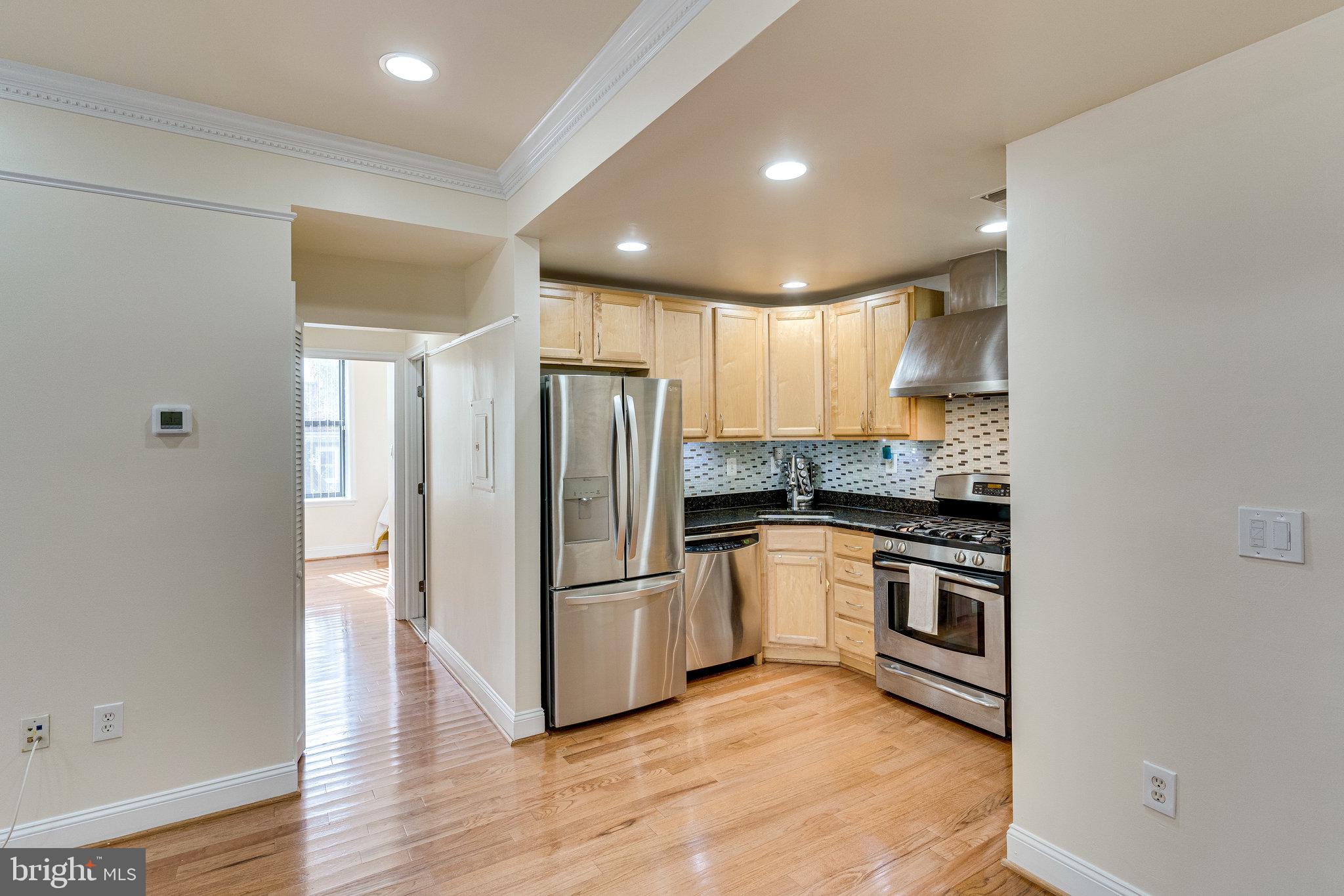 1437 Spring Road Northwest, Unit 21 Washington, DC 20010 - Photo 10 of 28 Kitchen