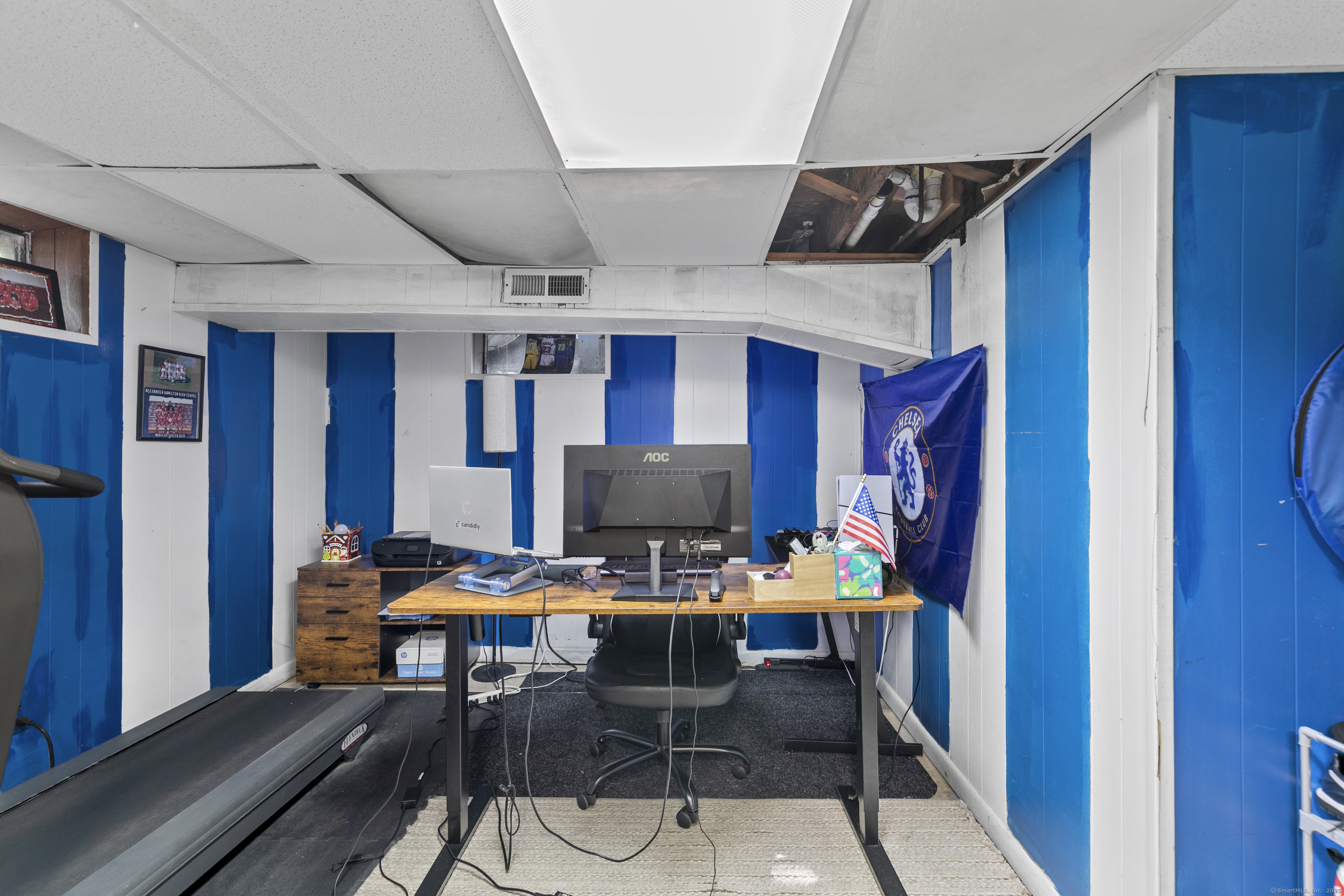 66 Loftus Circle Trumbull, CT 06611 - Photo 30 of 40 a outdoor space with chairs