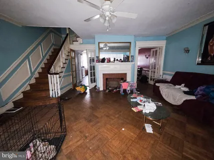 a view of a livingroom with furniture and window