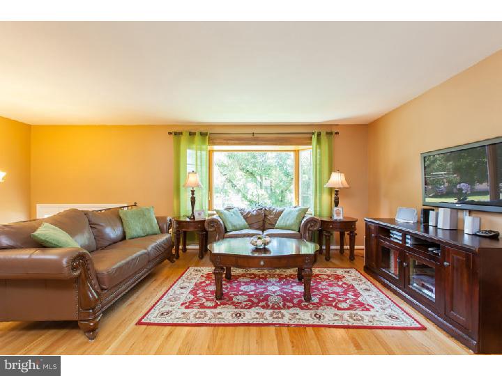 25 Regent Road Cherry Hill, NJ 08003 - Photo 4 of 21 Gallery Image 4