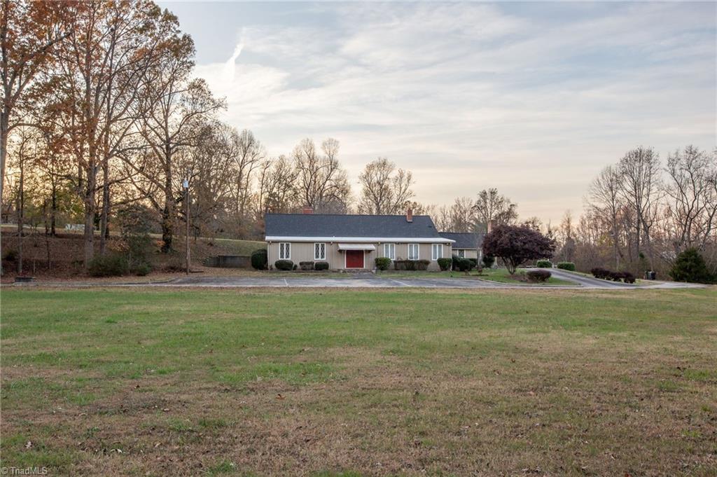405 Albertson Road Thomasville, NC 27360 - Photo 1 of 43 Gallery Image 1
