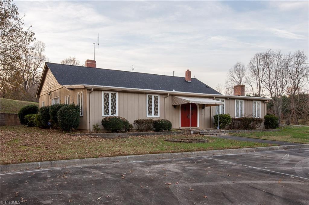 405 Albertson Road Thomasville, NC 27360 - Photo 2 of 43 Gallery Image 2