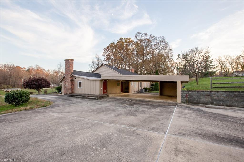 405 Albertson Road Thomasville, NC 27360 - Photo 34 of 43 Gallery Image 34