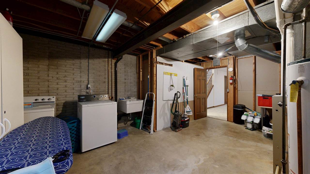 2004 Rochester Court Iowa City, IA 52245 - Photo 46 of 57 Gallery Image 46