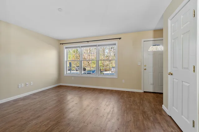 $2,700 | 10 Steeple Chase Drive, Hampstead, NH 03841