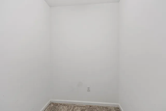 $2,700 | 10 Steeple Chase Drive, Hampstead, NH 03841