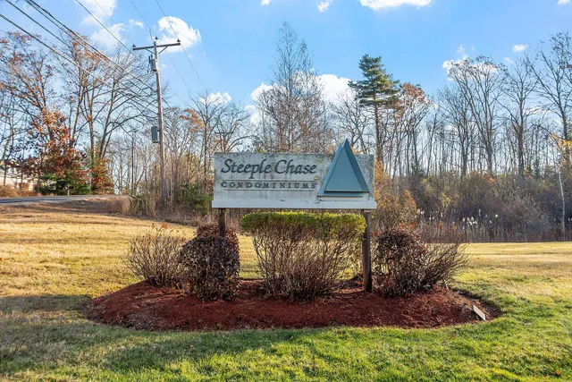 $2,700 | 10 Steeple Chase Drive, Hampstead, NH 03841