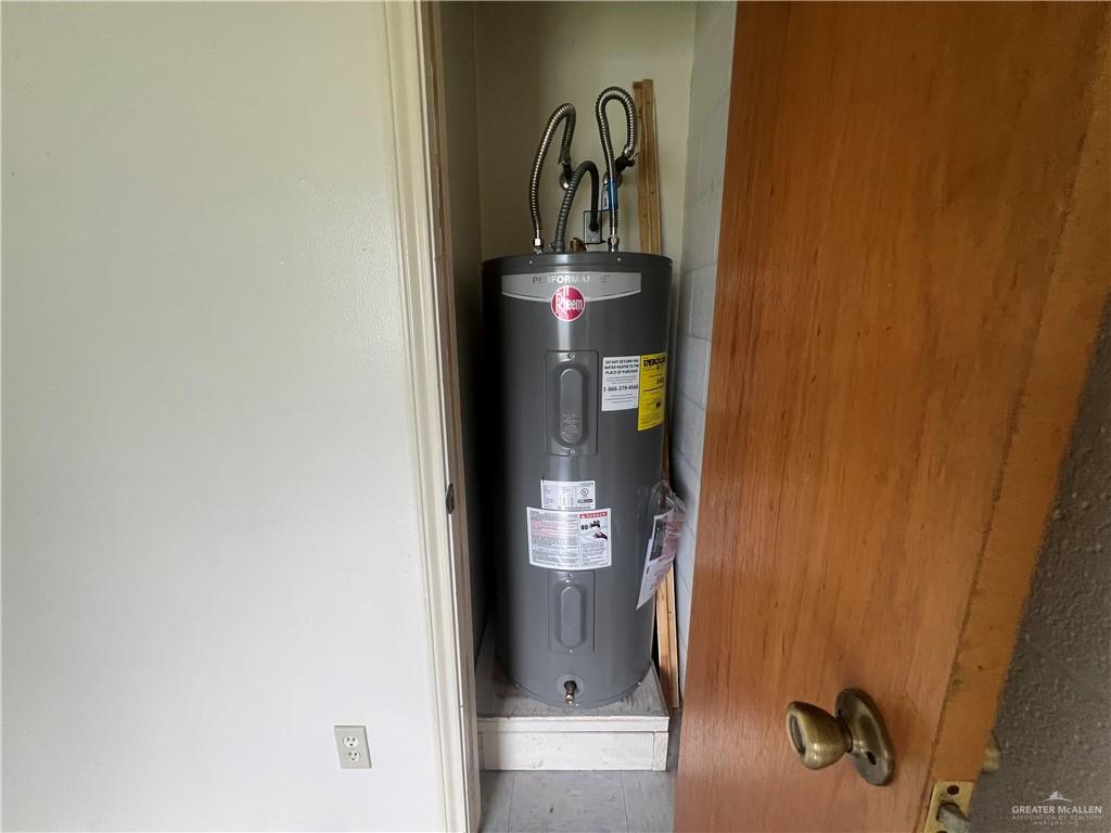5020 La Homa Road Mission, TX 78574 - Photo 20 of 28 a view of water heater room