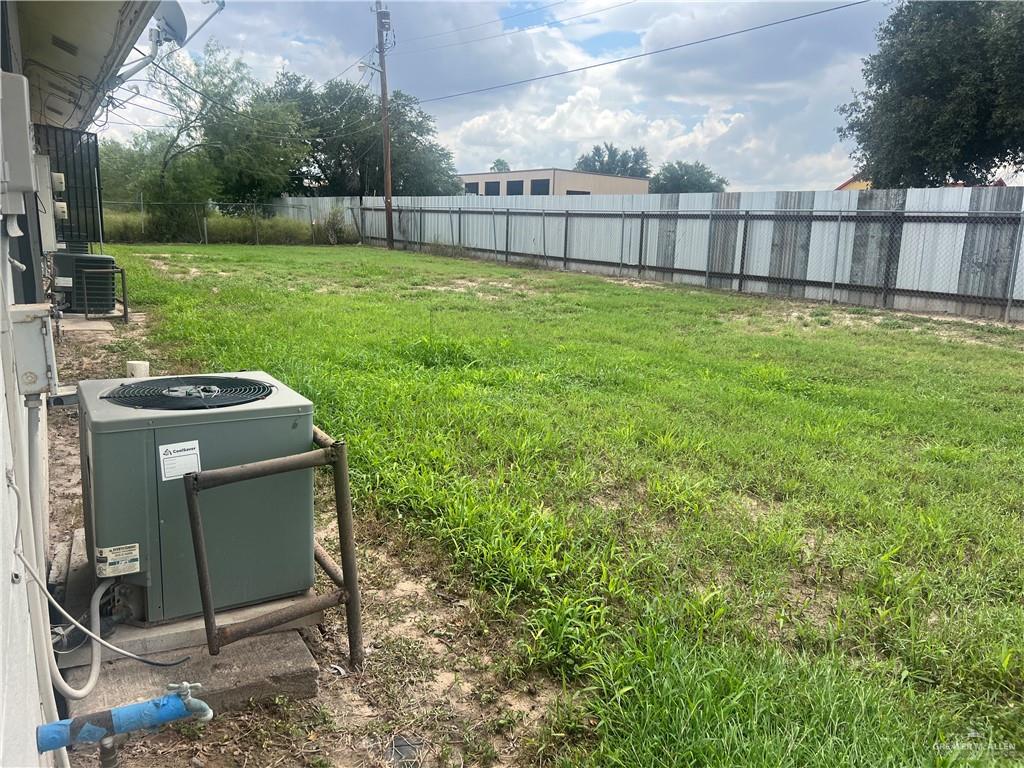 5020 La Homa Road Mission, TX 78574 - Photo 28 of 28 a view of a backyard