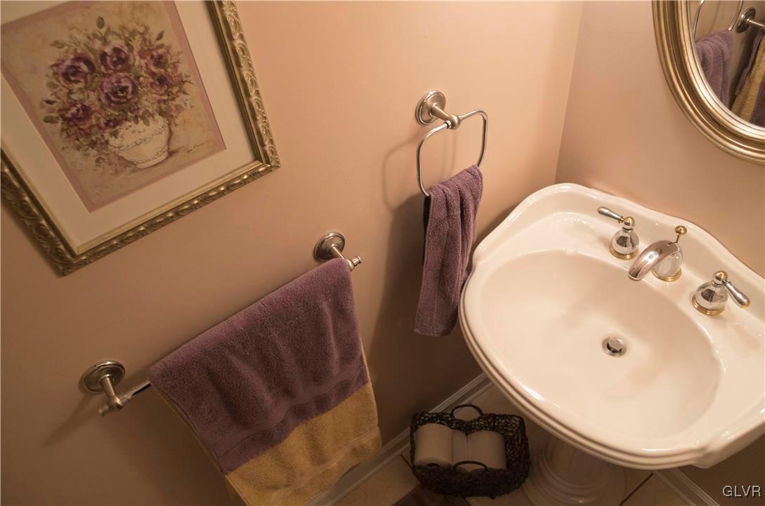 895 Lahr Road Nazareth, PA 18064 - Photo 10 of 23 Gallery Image 10